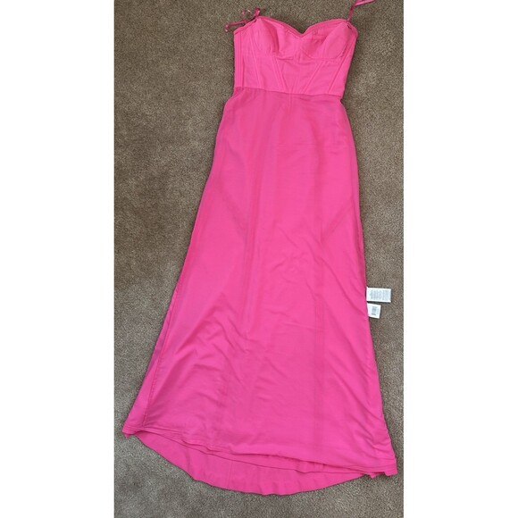 BCBG MaxAzria 'Surrey' ~ Pink Crepe Strapless Bustier Formal Gown 4 - Picture 11 of 16